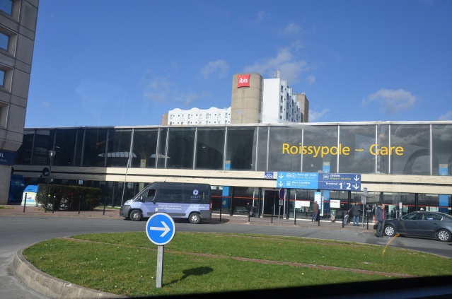 Roissy Airport, train station and subway
