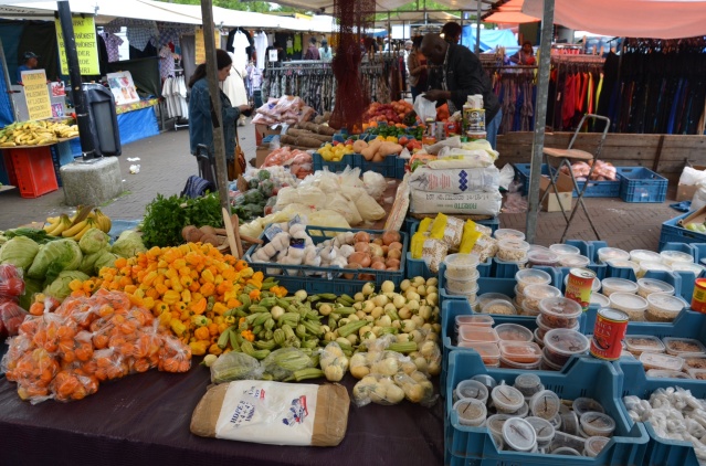 Fresh food products at the Ganzenhoef Saturday market.
