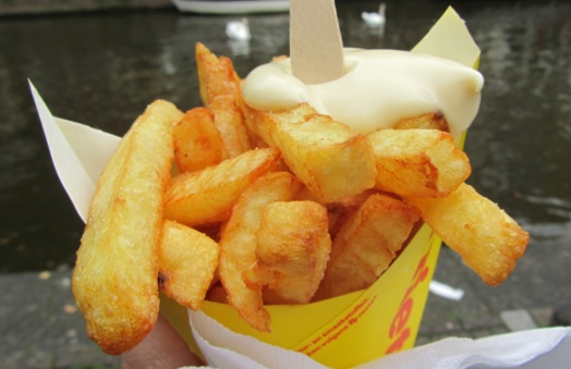 Patat or French fries with a dollop of mayonnaise (Picture courtesy of Netherlands by numbers.)